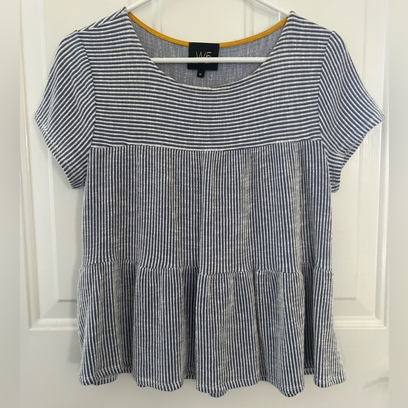 W5 Blue and White Striped Tiered Top Size Medium - Picture 2 of 7